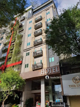 Bán toà Motel dòng tiền khủng, mặt phố Trương Định - 26 phòng, thu nhập 300tr/tháng, giá 27 tỷ