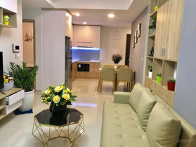Cho thuê căn hộ CC Sky Center Phổ Quang, 2PN, 2WC, full nt. Giá rẻ: 16tr/th.LH: 0932 578 699 Ni Na