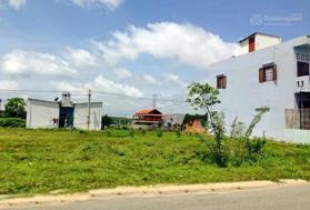 Cần tiền thưởng tết nhân viên, bán rẻ 1400m2 đất, t. Cư view như đà lạt ngay ngân hàng. Giá 195tr