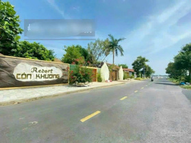 Bán nền 3 MT, view sông Hậu, DTSD 1.364m2 33tr/m2, đang cho thuê 480tr/năm