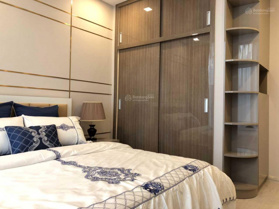 Cho thuê căn hộ Vinhomes Central Park 87.5m2 2PN view sông, nội thất cao cấp