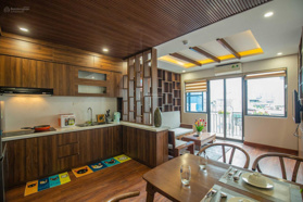 Chính chủ cho thuê căn hộ 1 ngủ phố Linh Lang dịch vụ tiện nghi, nội thất mới