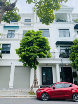 Bán liền kề San Hô 90m2 full nội thất có thang máy Vinhomes Marina. Mới và tuyệt đẹp 12.3 tỷ