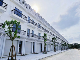 Cần bán căn liền kề gần đường CSEDP dự án mặt bằng Hồ Sen - Giá gốc CĐT