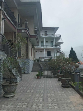 Bán đất có sẵn nhà trung tâm thị trấn Tam Đảo, MT 30m, cách quảng trường 5p đi bộ