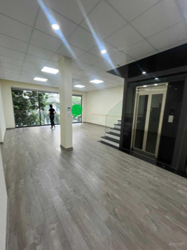 Cho thuê sàn văn phòng 90 m2 tại Him Lam Vạn Phúc, sàn thông, điều hòa, sàn gỗ