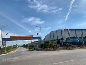 Bán ô đất mặt đường Quốc Lộ 32 diện tích 145m2 ô góc, mặt tiền 10m nhân 14m hướng Đông Nam, ĐB