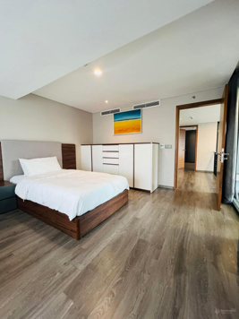 Chính chủ cho thuê gấp căn hộ N05, Trung Hòa, Cầu Giấy 181m2 3PN full hoặc đcb vp, giá rẻ 19tr/th