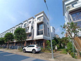 Shophouse SH1 Centa Diamond view trực diện chung cư giá nhỉnh 5 Tỷ Xx triệu