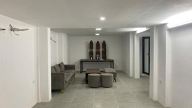 130m2 tầng 1 và gác lửng, ngay phố Láng Hạ sầm uất, ngõ xe máy, tiện kinh doanh hoặc kho