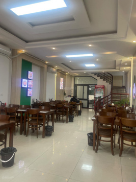 Sang nhượng nhà hàng cơm mới mở do chuyển nơi ở