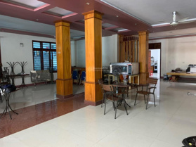 Nhà diện tích 230m2/1 tầng , nhà xây 6 tầng 1380m2 có thang máy. DT đất 410m2