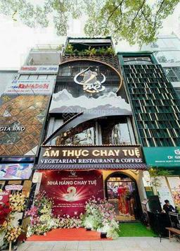 Bán nhà mặt tiền đường 3 Tháng 2 Q10 giảm từ 30 về 25.9 tỷ, DT: 4x15 trệt 3 lầu sân thượng trước