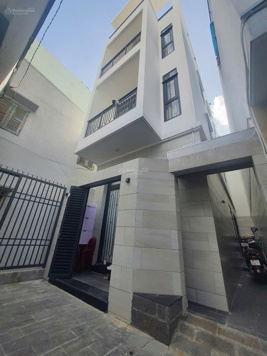 Hàng hiếm tại Xô Viết Nghệ Tĩnh, 8,5 tỷ, 61 m2, 4PN, 5WC, đầy đủ nội thất