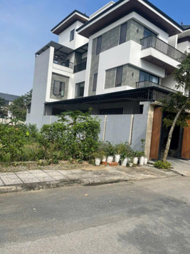 Bán đất tại Khu đô thị mới Vinh Tân, diện tích 185 m2 rộng 9m