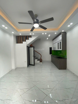 HIẾM, nhà dân xây, Trung tâm Thị Trấn Trâu Quỳ, nhỏ tiền, không còn căn thứ 2 ở Trâu Quỳ.