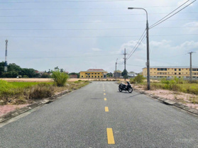 Đất đấu giá xóm Mai Lộc - Hưng Đông 80m2 chỉ 1 tỷ 8xx triệu, đường 12m. Cách ủy ban, chợ 200m