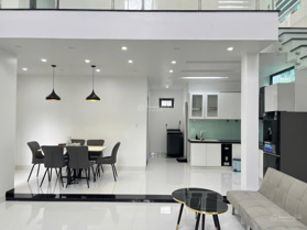 Nhà hoàn thiện nội thất Kiểm Huệ, Trường Chinh, Huế, dọn ở ngay