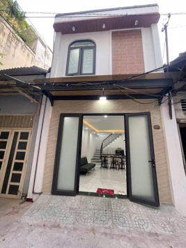 NHÀ 1 TRỆT 1 LẦU 2PN 3WC - NHÀ MỚI XÂY CẦN CHO THUÊ GIÁ TỐT NGAY HỒNG BÀNG QUẬN 5