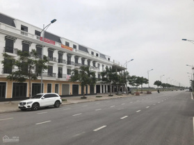 Chính chủ cho thuê lô shop kinh doanh cách ngã 4 Tràng Duệ 30m, đối diện với LG và lô mặt chung cư