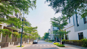 Nhà phố liền kề, trong khu an ninh nhất Tân Uyên - Bình Dương. 3 tầng, bàn giao thô. Bán 5,7 tỷ