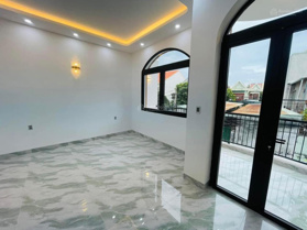 Bán nhà Lê Hồng Phong P7 VT. Hẻm 6m nhà xây đẹp. Sân đậu ô tô rộng. Có PN tầng trệt