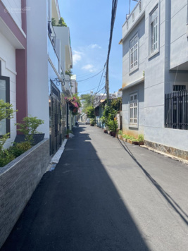 Bán nhà 1 trệt 2 lầu trung tâm thành phố Vũng Tàu. Full thổ cư. Hẻm 8m