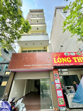 Mặt phố Mạc Thái Tổ cạnh ngã tư Trung Kính. DT 45m2 - MT 3,9m - 6 tầng. Vỉa hè 6m, ôtô tránh