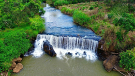Bán đất view thác đẹp, 2ha, cách chợ Quảng Tín 4km, giá 4.5 tỷ
