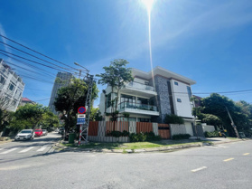 300m2 ngang 12m - mặt tiền đường sát Phạm Văn Đồng - ra biển 100m, giá 30 tỷ TL