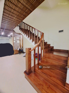 Biệt thự mini Kim Mã! Lô góc 2 mặt ngõ, 74m2*5T nổi 1 hầm, ngõ thông, nội thất tiền tỷ, nở hậu