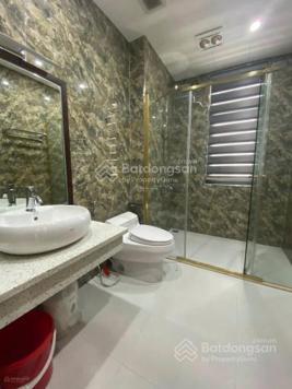 Cho thuê nguyên căn tại Vinhomes Marina, 90m2, 4 tầng, 5 ngủ full, 35 triệu 0912 473 845