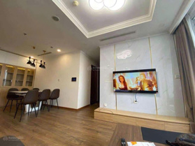 Cần bán gấp căn góc 3PN, tòa Landmark, Vinhomes Central Park, full nội thất đẹp, view cực chill