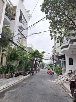 Chính chủ bán nhà 3 tầng 3 mê xây dựng tâm huyết MT đường nhựa 5m sát đường Thăng Long 65m2 4tỷ279
