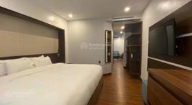 Hàng hiếm! Khách sạn khá đẹp ở sát biển Mỹ Khê, dòng tiền 3 tỷ/năm: 200m2 9mx22,5m - 10 tầng 1 hầm