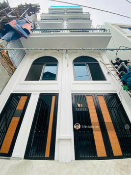 Siêu phẩm. Doanh thu 86tr/th. Ngõ nông sát phố. 5 tạ đỗ cửa, 25m ôtô tránh. Giá đầu tư nhỉnh 17 tỷ