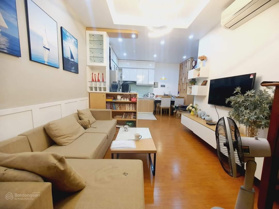 Gia đình mình muốn bán gấp căn hộ KĐT Nam Cường, Cuối ngõ 234 Hoàng Quốc Việt-Tầng đẹp, sổ sẵn sàng