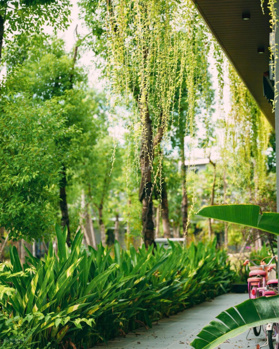 Cần bán biệt thự song lập Ecopark, nhận nhà ở luôn