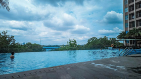 Bán nhanh 2PN Opal Skyline sẵn sổ hồng, nhà mới bao toàn bộ thuế phí cho khách công chứng liền