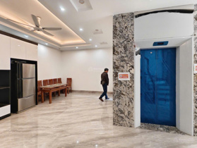 Nhà đẹp chính chủ Full nội thất 100M2x5 tầng tại đường Lý Sơn, Ngọc Thụy, Long Biên giá chỉ 18,6 tỷ