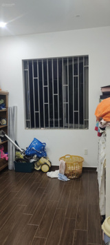 Cho thuê biệt thự ngang 8m, 1 trệt 2 lầu mặt tiền khu dân cư cao cấp