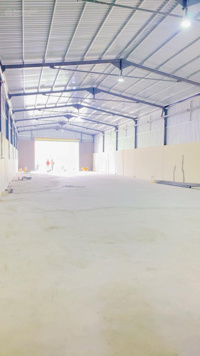 Cho thuê Kho 500 m2 mới xây có sân rộng khu Ngân Thuận