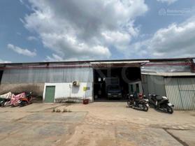 Cho thuê kho 700 m2 đường Nguyễn Văn Linh có 3 pha 27 triệu/tháng