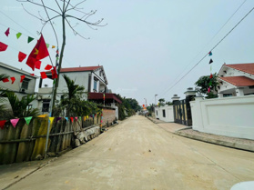 Cần bán gấp 125m2 full thổ cư đất giáp khu CN Trung Hà và Ba Vì Hà Nội