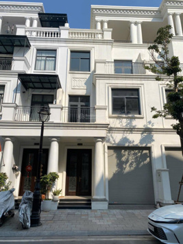 Bán căn liền kề 90m2 khu San Hô 1. Vinhomes Marina (giá chính chủ). LH: 0906 069 496