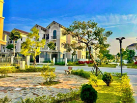 Cần bán biệt thự song lập Centa City VSIP hướng Nam - Trục thông siêu đẹp