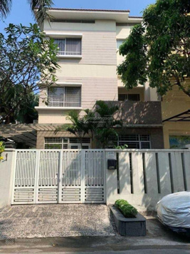 Villa Mỹ Hoàng, Phú Mỹ Hưng, Q. 7 DT: 10.5x19.2m, giá tốt 58 tỷ. LH: 0938 602 838 Nhân