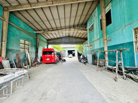 Cho thuê gara xe ô tô mặt tiền Tôn Đức Thắng, 1050m2, ngang 15m nở hậu 25m, gọi Văn Phú