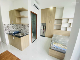 Căn hộ ban công & cửa sổ mới toanh - Nguyễn Văn Đậu - full nội thất