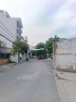 Bán nhà mặt tiền KD đường 297, Phước Long B, Quận 9. DT 90m2 4,1x22m, 2 tầng 3PN. Giá bán 8,8 tỷ TL